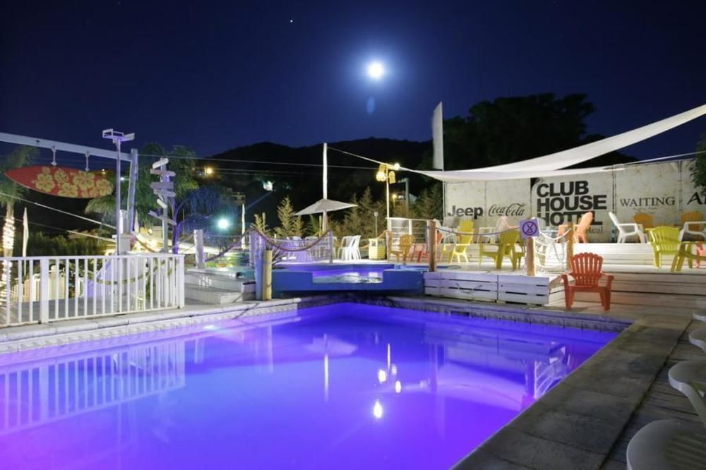 Club House Hotel ヴィラ・カルロス・パス エクステリア 写真
