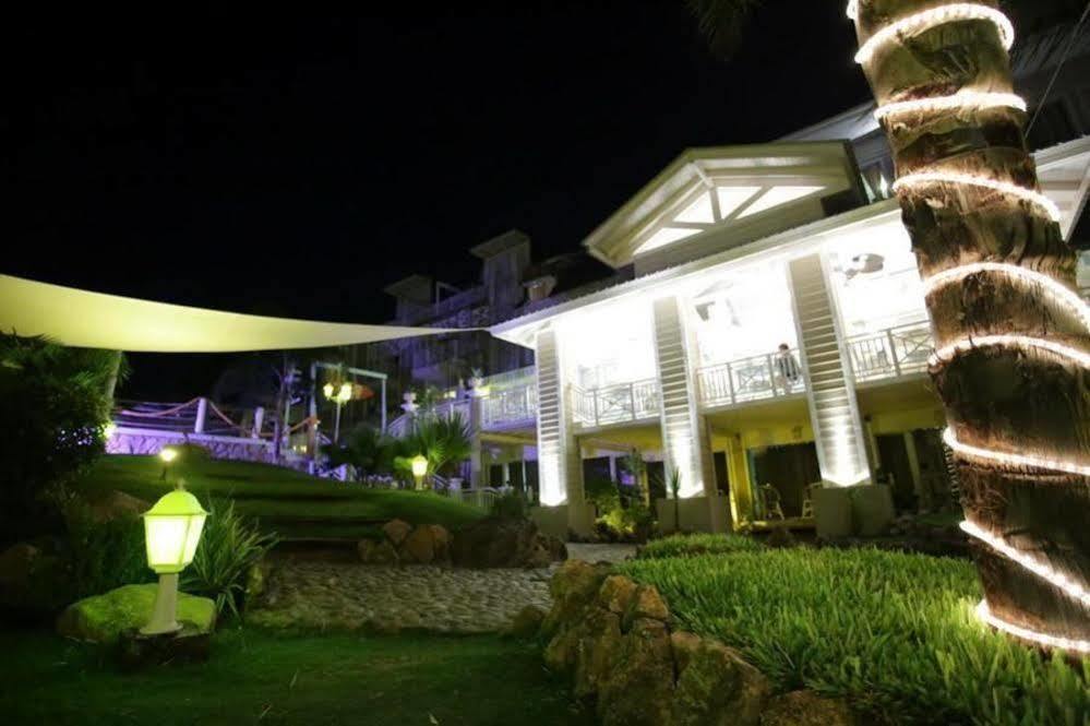 Club House Hotel ヴィラ・カルロス・パス エクステリア 写真